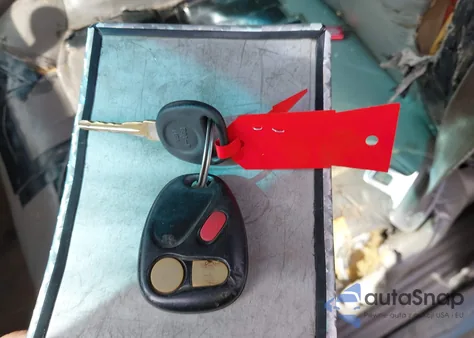 2002 Chevrolet Silverado 1500 Lt из США, поврежденный, VIN 2GCEC19TX21318683